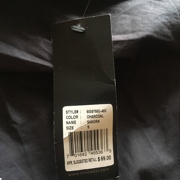 Nine West Gray Embroidered Blouse Bohemian Peasant Shirt Size Small NWT - Picture 11 of 11